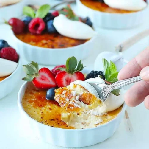 Crème Brulee using a Blowtorch & Whipped Cream Dispenser – Recipe