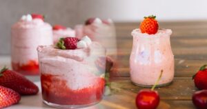 Immergiti nella Delizia Cremosa di una Ricetta di Mousse di Fragole